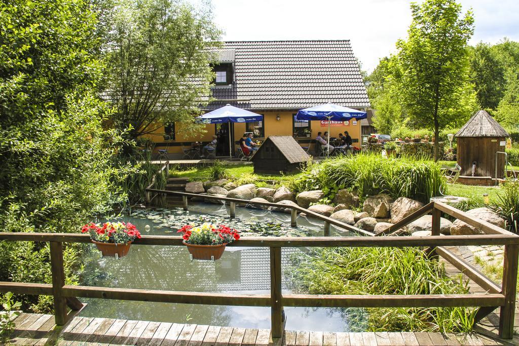 Gasthaus & Pension Am Kurfuerstendamm Burg  Bagian luar foto