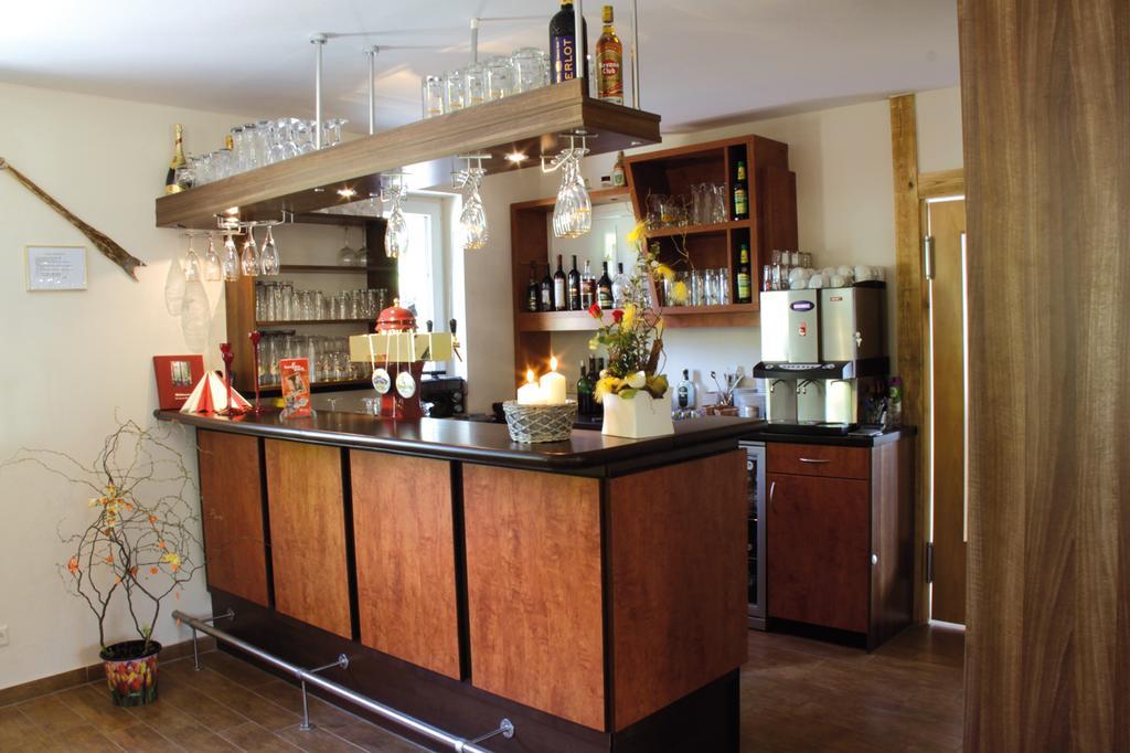 Gasthaus & Pension Am Kurfuerstendamm Burg  Bagian luar foto